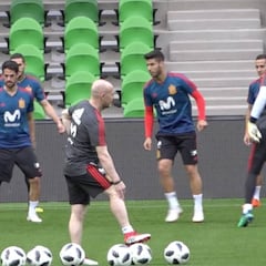 España ensaya para el choque ante Irán con el mejor ambiente