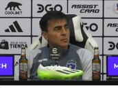 Una llamada interrumpe la conferencia y Quinteros reacciona así: ¿Mario Salas?