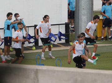 10/07/21  ENTRENAMIENTO DEL VALENCIA CF -