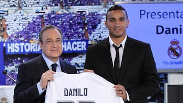 Danilo junto a Florentino en su presentación.