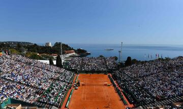   / AFP PHOTO / YANN COATSALIOU