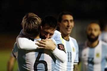 1-3. Messi celebró el tercer gol.