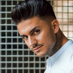 Julián, de 'La isla de las tentaciones', fue arrojado por su madre desde un sexto piso