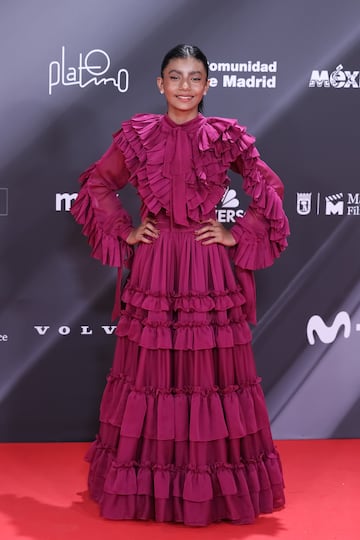Frida Sof¨ªa Cruz posa en la alfombra roja.