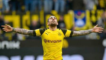 Dortmund's Spanish forward Paco Alcacer celebrates scoring 2 - 0 during the German first division Bundesliga football match Borussia Dortmund v VfL Wolfsburg on March 30, 2019 in Dortmund. (Photo by SASCHA SCHUERMANN / AFP) / RESTRICTIONS: DFL REGULA