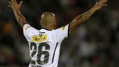 Delgado brilló en el retorno de Suazo al Monumental