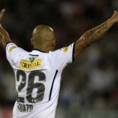 Delgado brilló en el retorno de Suazo al Monumental