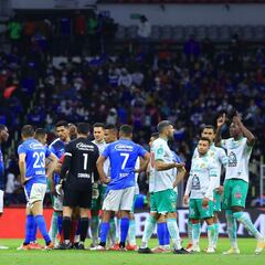 Un partido de veto para Cruz Azul por grito homofóbico