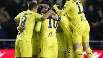 Rossi mantiene tercero al Villarreal con un doblete