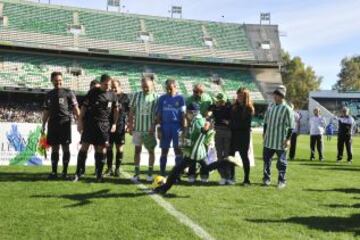 Las leyendas del Madrid se imponen ante las del Betis