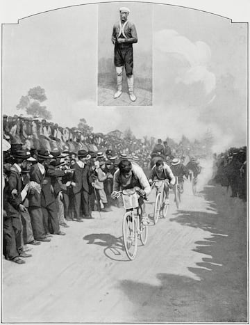 El ciclista de principios del siglo XX es el primer ganador del Giro de Italia. Lo hizo en 1909, en su primera edición, en la que ganó también tres etapas.  