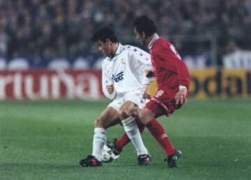 Temporada 94/95. Un Sevilla-Real Madrid el 3 de septiembre de 1994 abrió la Liga con un joven Luis Enrique.