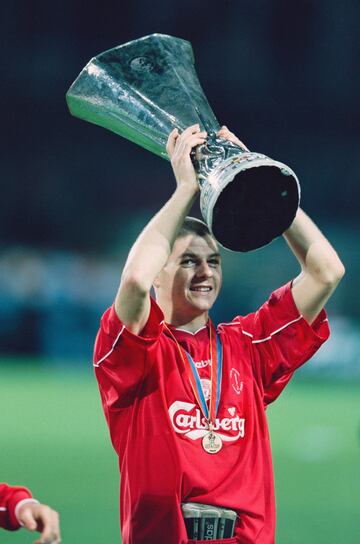 Europa League. Equipo: Liverpool | Año: 2001