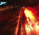 Deja sin habla: el recibimiento de los fans del Zenit al autobús con... ¡un pasillo de fuego!