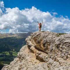 Los accesorios que no pueden faltar en los viajes a la montaña