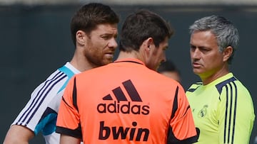 Xabi Alonso, Casillas y Mourinho.