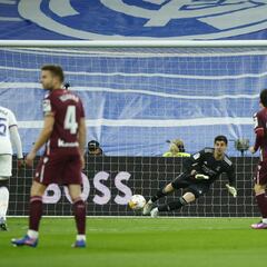 Oyarzabal y Merino no entrenan, pero jugarán contra el Alavés