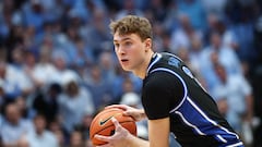 How high can Cooper Flagg jump? Height, weight, wingspan, shoe size and vertical leap