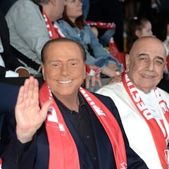 Termina la era Berlusconi en el fútbol italiano