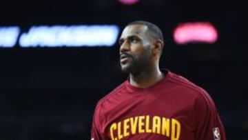 LeBron James, insatisfecho con el rendimiento de sus Cavs.