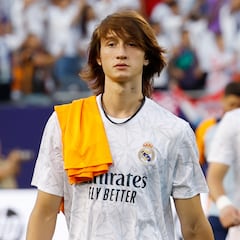 Oficial: Joan Martínez, renovado