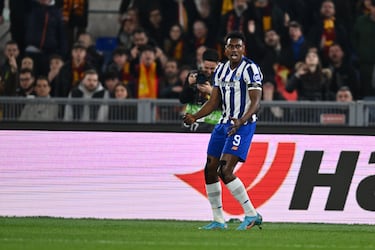 El Olímpico de Roma presenció uno de los mejores goles de la carrera del delantero español del Oporto. Samu abrió el marcador del encuentro gracias a una increíble chilena. A pesar de ello el conjunto portugués perdió ante la Roma.