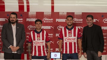 Amaury Vergara Propietario, Victor Guzman, Daniel Rios, Fernando Hierro Director Deportivo during the official presentation of the new reinforcements of the Guadalajara team for the start of the Torneo Clausura 2023 of the Liga BBVA MX, at Akron Stadium, on January 3, 2023.
<br><br>
Amaury Vergara Propietario, Victor Guzman y Daniel Rios, Fernando Hierro Director Deportivo durante la presentacion oficial de los nuevos refuerzos del equipo Guadalajara de cara al inicio del Torneo Clausura 2023 de la Liga BBVA MX, en el Estadio Akron, el 03 de Enero de 2023.