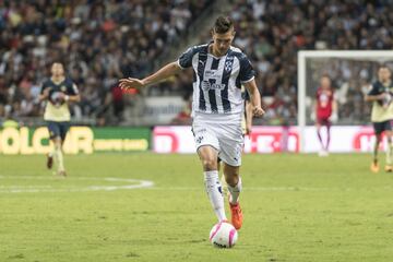 ‘El Cachorro’ se ha vuelto en un jugador icónico de Monterrey apenas a sus 20 años de edad. Su estatura de 1.92 metros y la elegancia con la que defiende lo ha consagrado como de los defensas más seguros del campeonato mexicano.