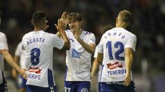 El Tenerife celebra su victoria frente al Oviedo.