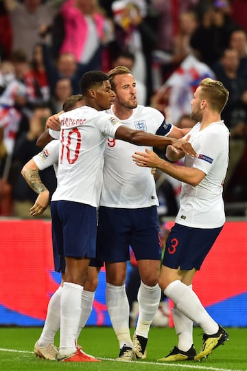 1-0. Marcus Rashford celebró el primer gol.