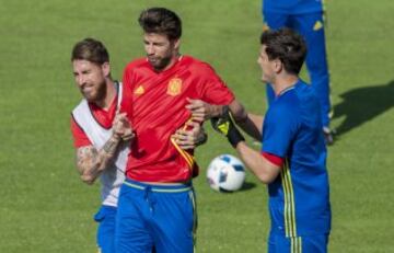 Piqué y Sergio Ramos.