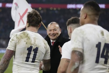 England clinch Triple Crown at Twickenham