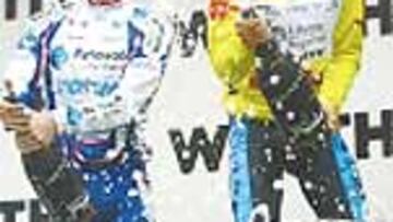 Alberto Contador, de amarillo.