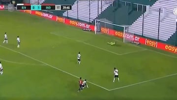 Error de Armani para el 2-0 de Independiente a River