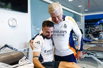 Carvajal y Ancelotti, hoy, en Valdebebas.