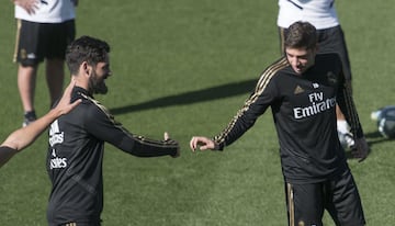 El Madrid prepara el partido ante el Granada