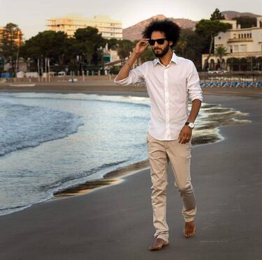 El actor de series como 'La que se avecina' o 'El Príncipe' murió en el Puerto de Castellón a causa de una hipotermia severa. Según las investigaciones, cayó al mar desde un barco de su propiedad y Emergencias no pudo hacer nada por salvar su vida. Tenía 39 años.