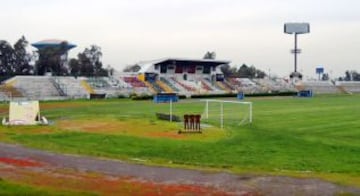 22 de septiembre de 1988: Se inaugura el estadio Municipal de La Cisterna, con la victoria 3-1 de Puebla de M&eacute;xico sobre Palestino.