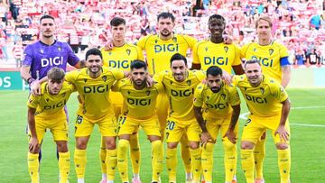 Once del Cádiz en Los Cármenes. Foto: Cádiz CF.