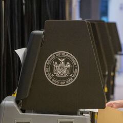 Poll workers on Election Day: how much money are they paid?