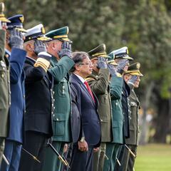 ¿Cuánto cobra un policía en Colombia?: descubre su salario según su grado