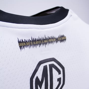 Esta es la evolución histórica de la camiseta de Colo Colo