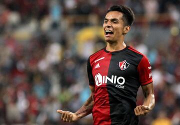 Seguramente nadie tenía contemplado el triunfo de Atlas frente a Toluca, incluso en condición de local. Sin embargo, los rojinegros encontraron la manera de anotar dos goles, más de los que había conseguido en las 10 jornadas anteriores y así, dieron la primera sorpresa del fin de semana.