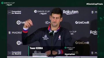 La reacción de Djokovic tras su respuesta en español sobre Peng