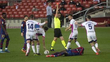 FUTBOL 2020-2021
 Liga Santander 
 Jornada 29: FC Barcelona - Real Valladolid
 
 
 Foto: Rodolfo Molina
 
 roja a Oscar Plano
 Amarilla a Masip