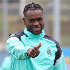 El Espanyol compra oficialmente a Dimata, Vadillo y Miguelón