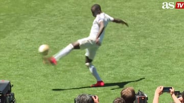 Mendy se arrancó a dar toques... pero le pudieron los nervios: la reacción del Bernabéu es TOP