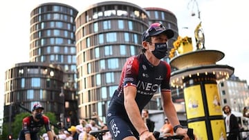 Ineos Grenadiers team's British rider Geraint Thomas (R) cycles to attend the teams' presentation two days ahead of the first stage of the 109th edition of the Tour de France cycling race, in Copenhagen, in Denmark, on June 29, 2022. (Photo by Marco BERTORELLO / AFP) (Photo by MARCO BERTORELLO/AFP via Getty Images)
