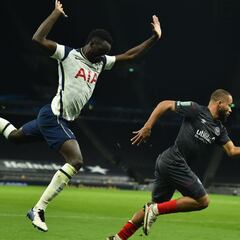 José Mourinho destaca inteligencia de Davinson Sánchez