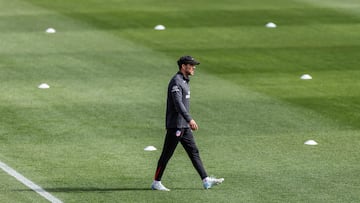 Simeone, en una sesión del Atlético.